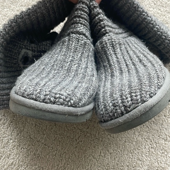 UGG Classic Cardy Boot - Picture 9 of 12